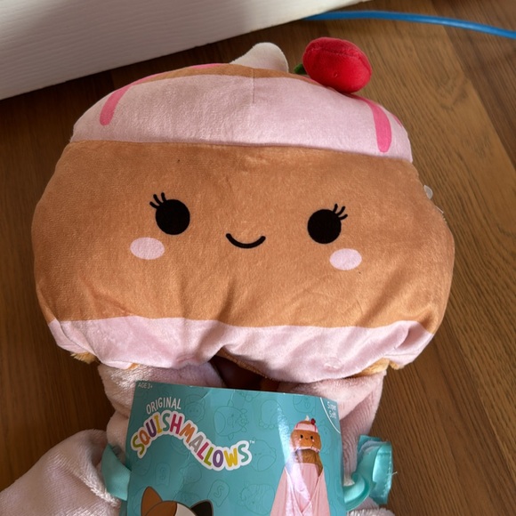 Squishmallow Throw - Picture 3 of 4